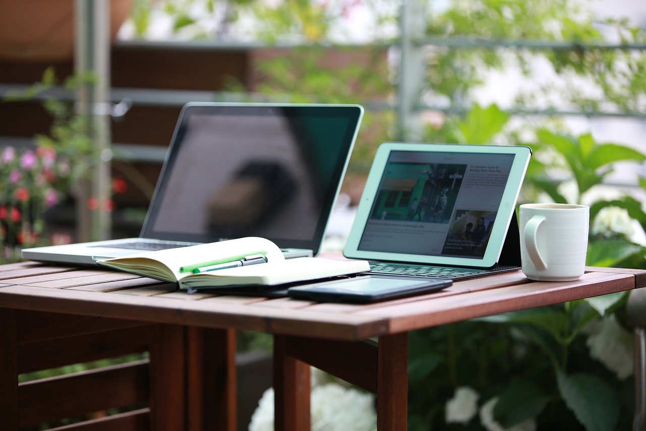 Flexibel von zu Hause aus arbeiten - perfekt für Mamas Flexibel von zu Hause aus arbeiten - perfekt für Mamas